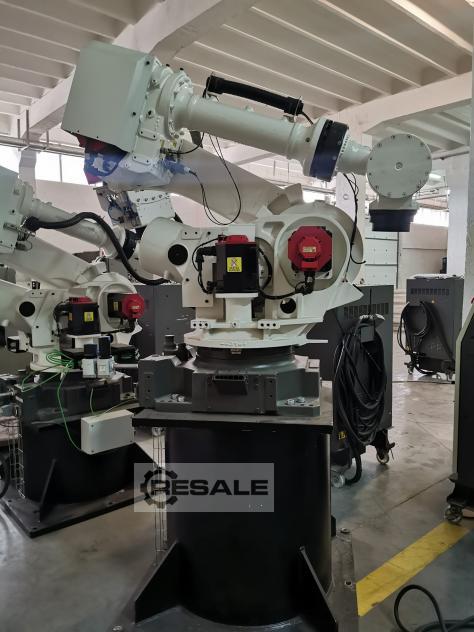 机械设备: FANUC R-2000iB/210F