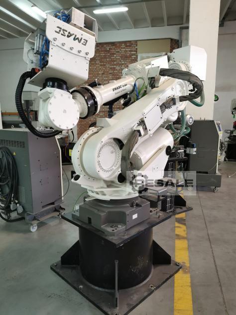 机械设备: FANUC R-2000iB/210F