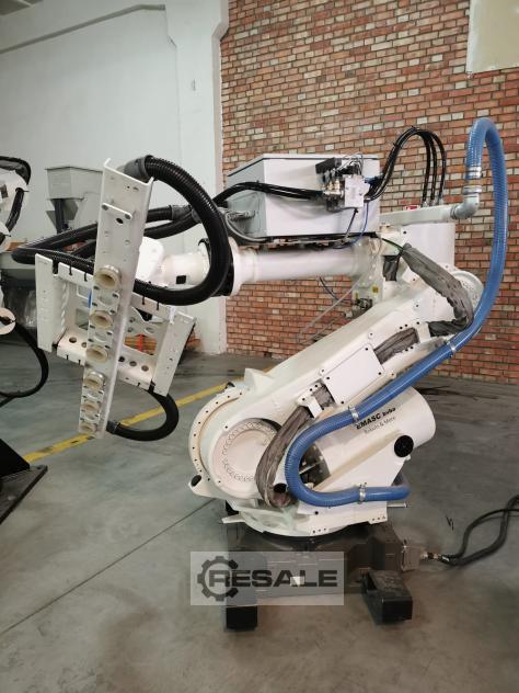 机械设备: FANUC R-2000iB/210F