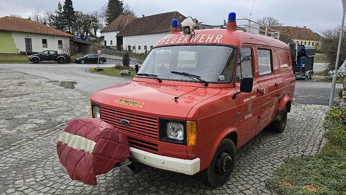 Machine: FORD TRANSIT Feuerwehrauto