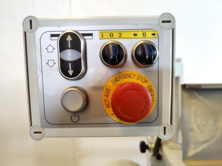 机械设备: TORNADO PBH 300