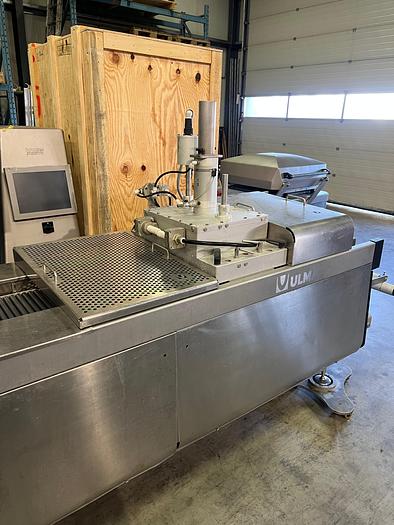 机械设备: ULMA TFS 700