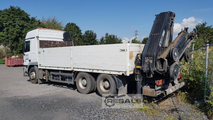 机械设备: DAIMLER CHRYSLER Actros 2644 Hiab 330 + 
