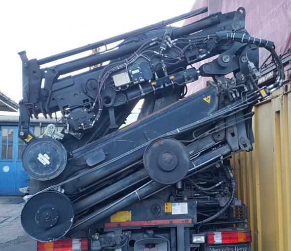 机械设备: DAIMLER CHRYSLER Actros 2644 Hiab 330 + 
