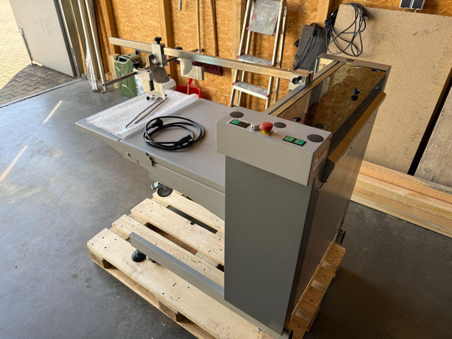 机械设备: MGI (MULTIGRAF) High Pile Stacker (PST -