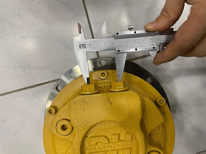 机械设备: BOMAG Fahrmotor (Poclain) 05816293