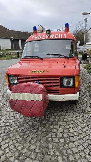 Machine: FORD TRANSIT Feuerwehrauto