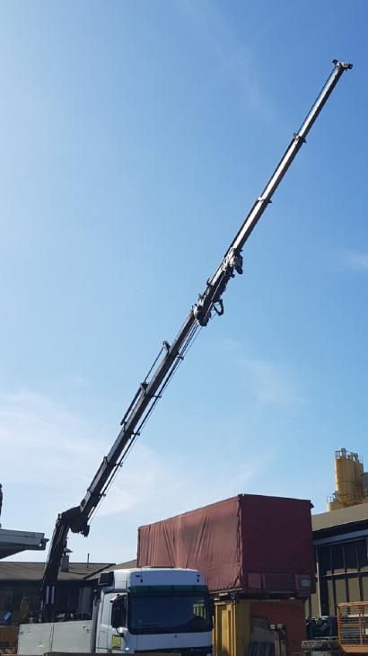 机械设备: DAIMLER CHRYSLER Actros 2644 Hiab 330 + 