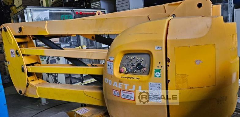 機械： MANITOU 170 AETJL